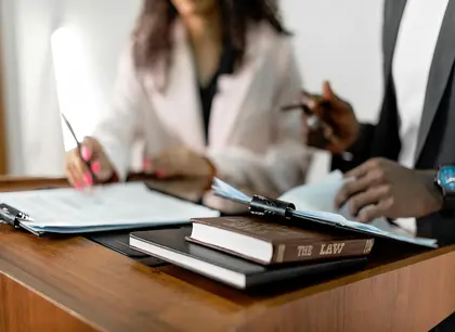 Business  Management (law) with Foundation
